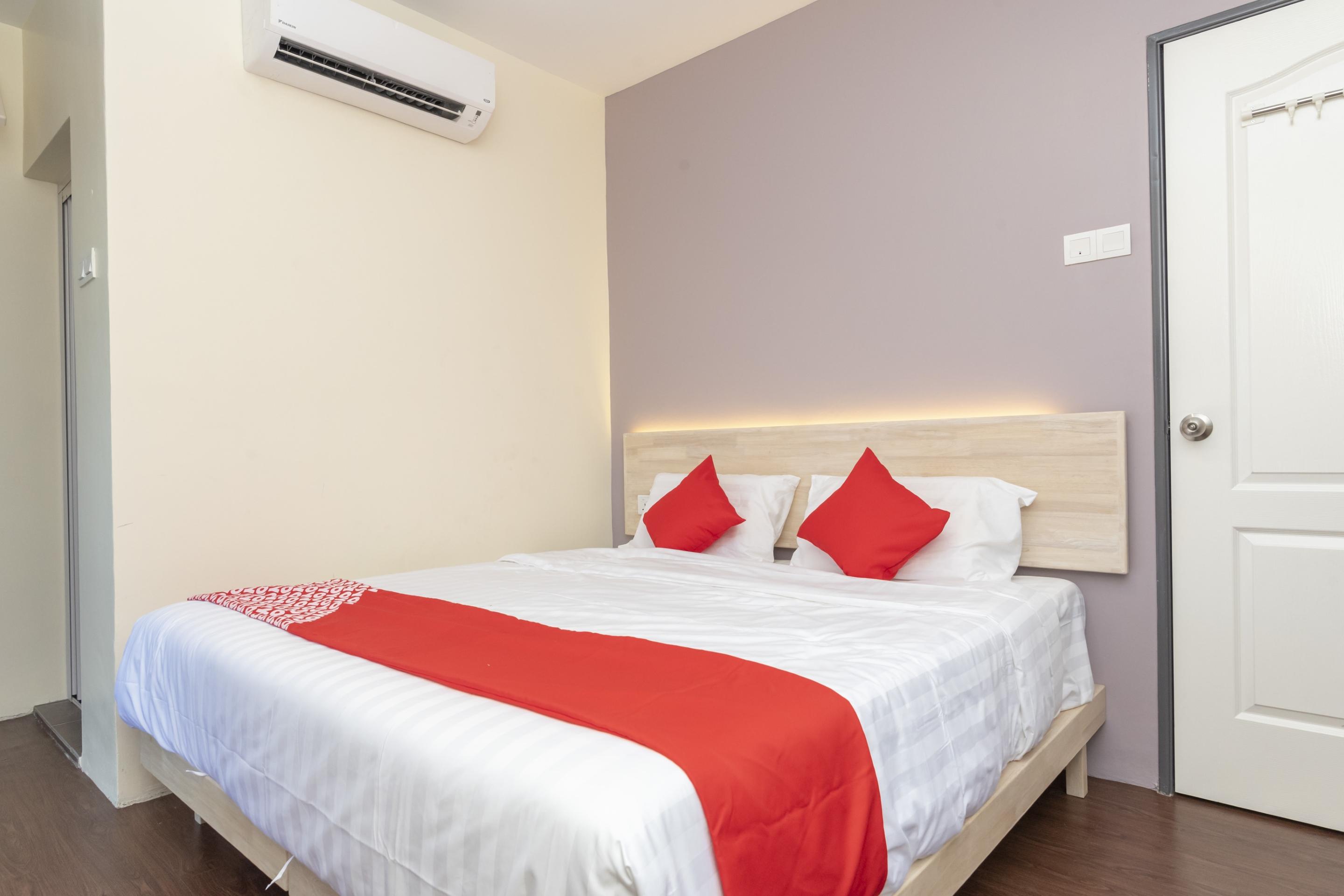 Oyo 778 Bmw 2 Hotel Муар Екстериор снимка
