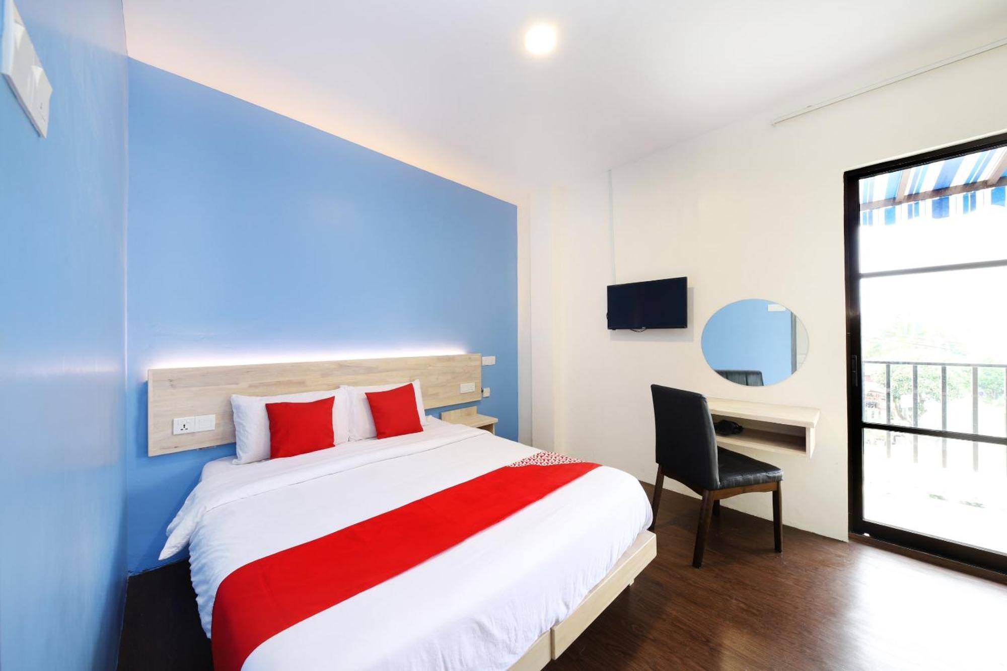 Oyo 778 Bmw 2 Hotel Муар Екстериор снимка