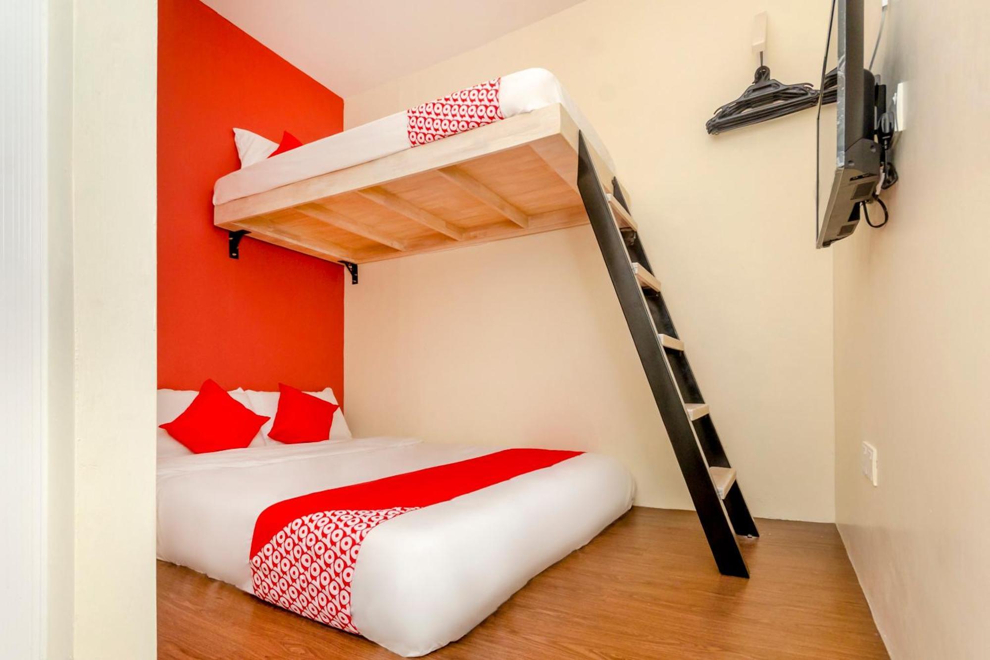 Oyo 778 Bmw 2 Hotel Муар Екстериор снимка