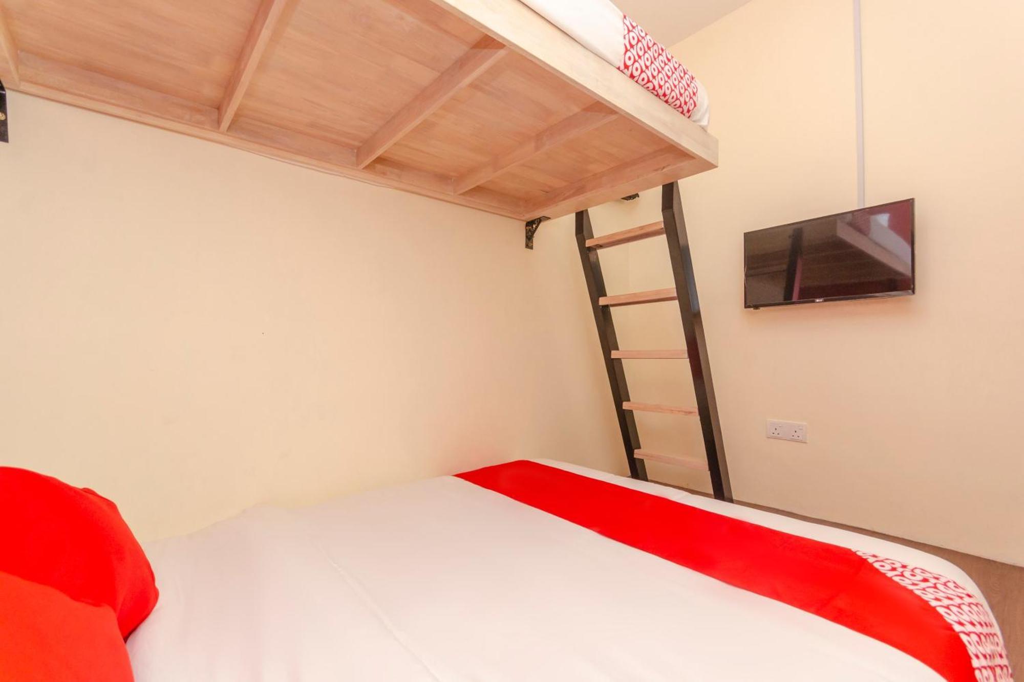 Oyo 778 Bmw 2 Hotel Муар Екстериор снимка